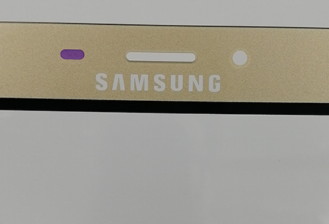 Diodengepumpter Festkörperlaser, der Farbe auf der Displayschutzfolie des Telefons abblättert
