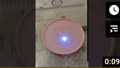 Wie bohrt man mit einem 3W 5W UV-Laser ein Loch in Kunststoff?