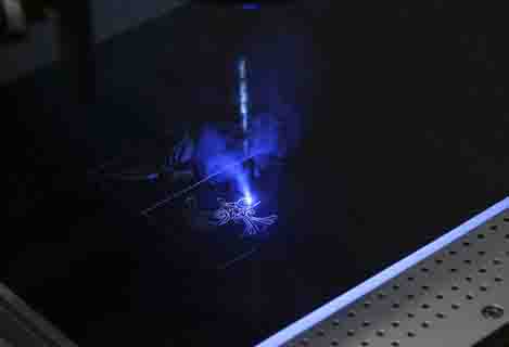 15 W UV-Lasergravurglas mit reduzierter thermischer Beschädigung