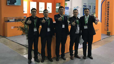 Ein Markiermaschinenhersteller aus Qingdao hat einen grünen Laser von RFH gekauft, um Glaskessel zu markieren